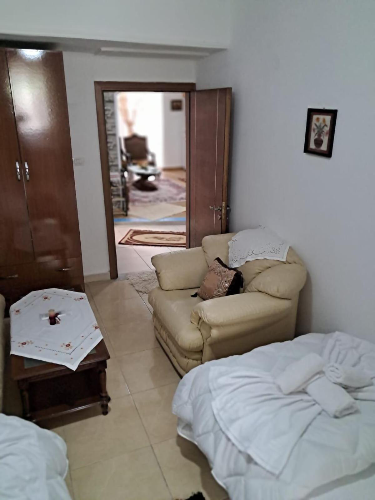 Olivia Guesthouse Gjirokastër Esterno foto